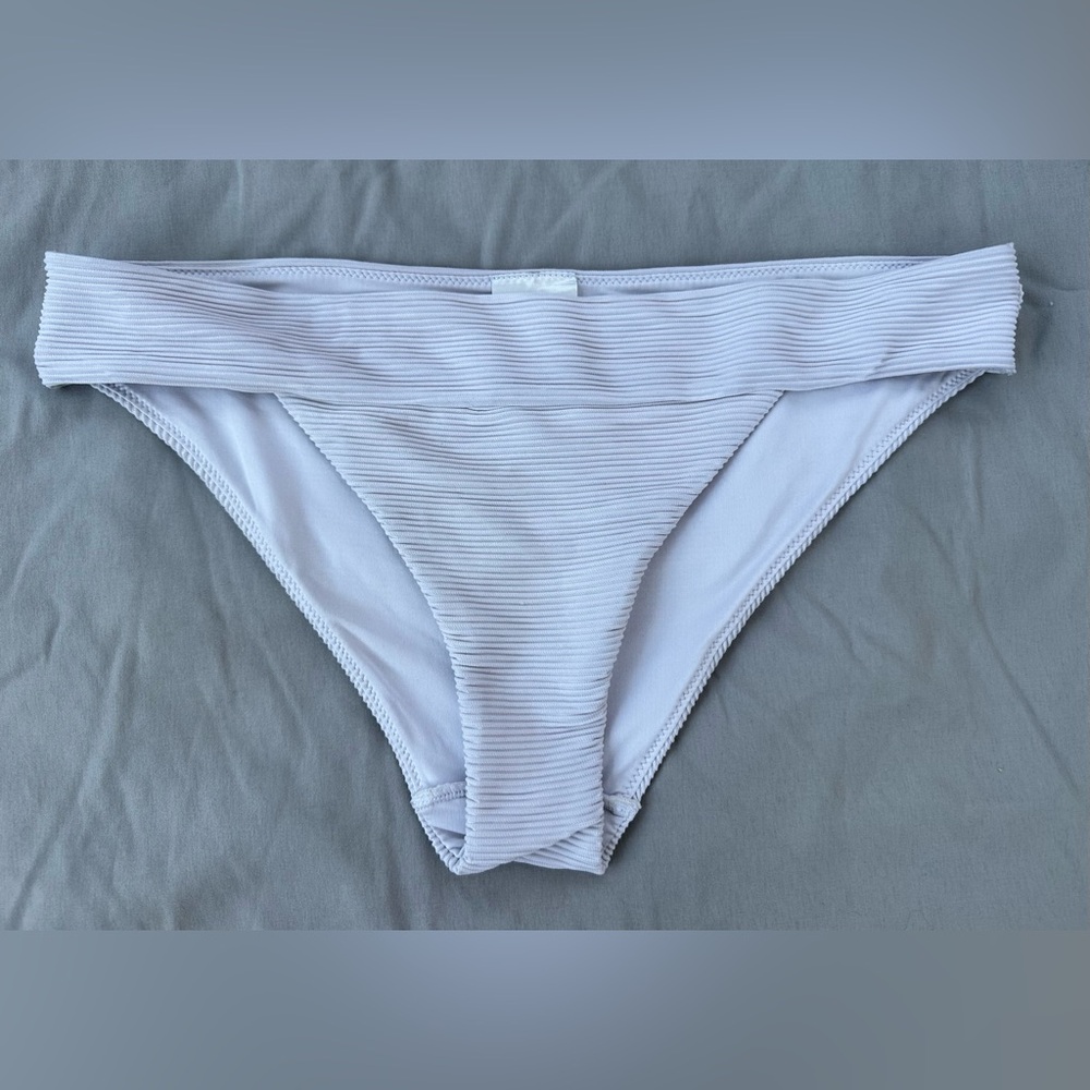 H&M White Ribbed Bikini Swim Suit Bottoms Size 10 slightly used